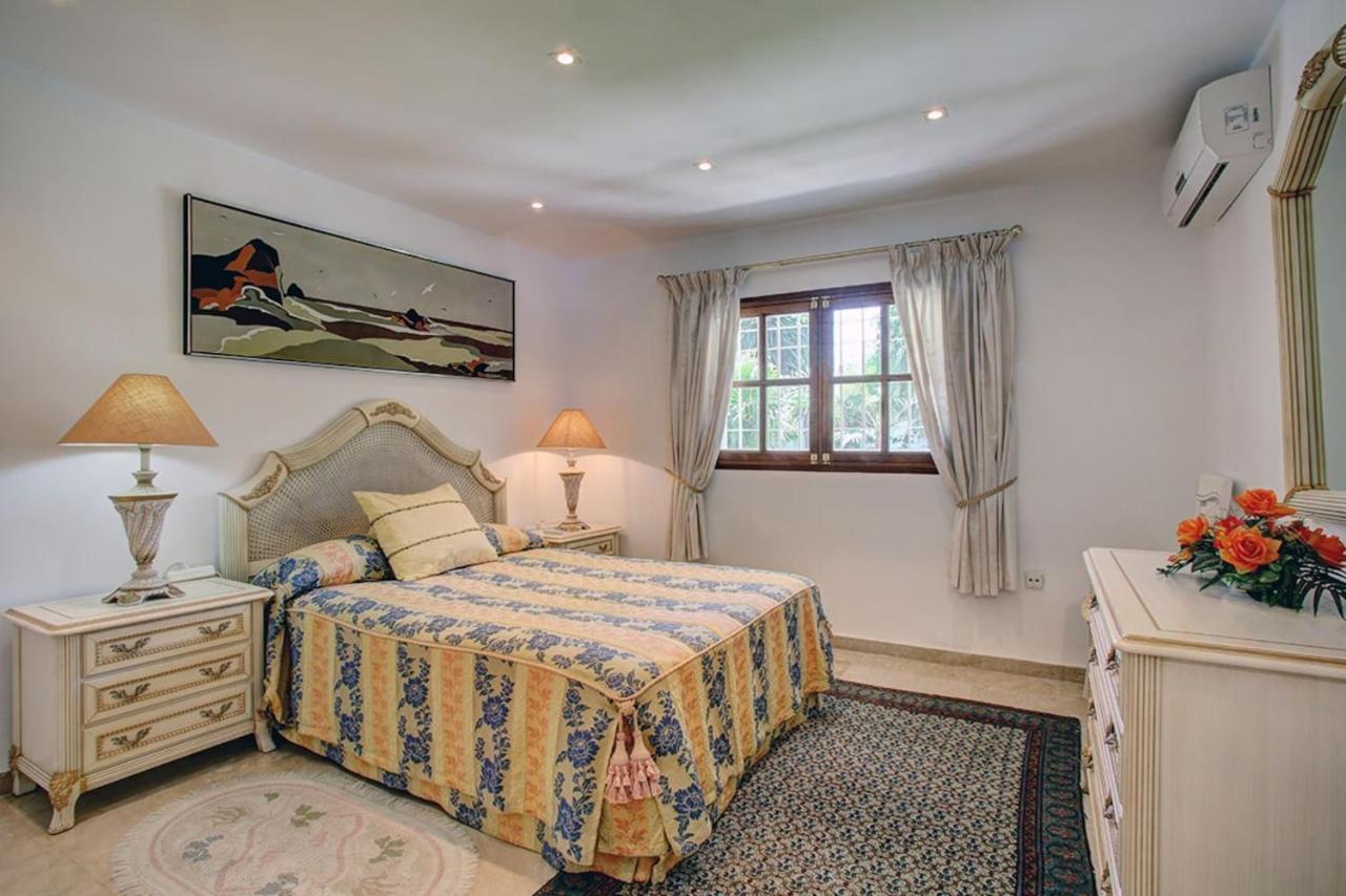 Exclusive Palmeras Puerto Banus, Marbella, Spain